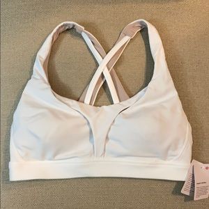 NWT lululemon Stash It All Bra Size 6